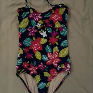 One piece swimsuit